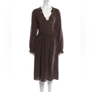 Opening Ceremony
Silk Midi Length Dress
Size: M worn 2 times no shows of ware.